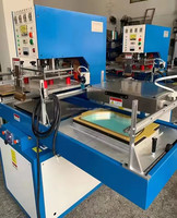 Machine de soudage pour coussin de siège de toilette en PVC HF à table coulissante automatique, qualité d'étanchéité élevée