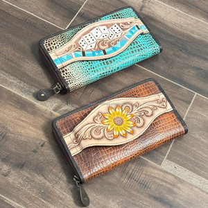 Portefeuille à fermeture éclair en cuir véritable gaufré à la main en crocodile pour femmes fentes pour cartes multiples sac à main pochette de voyage avec fente pour la main - Product Image 4