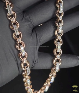 สร้อยคอแบบ Infinity Link ดีไซน์พิเศษ ประดับเพชร Moissanite คุณภาพ VVS ทรงกลมและทรงบาแกตต์ พร้อมตัวเรือนเงินแท้ 925 ผ่านการทดสอบเพชร - Product Image 2