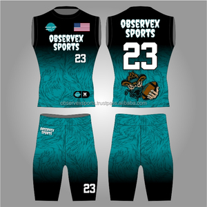 Ensemble d'uniformes de football 7 contre 7 avec drapeaux, tenue de sport, nom et numéros d'équipe, ensemble d'uniformes de compression 7v7 - Product Image 1