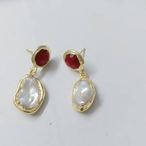 Pendientes de Rubí Teñido en Plata de Ley 925 con Baño de Oro de 18K, Elegantes Pendientes Colgantes con Piedras Preciosas para Mujer, 3.5 CM, para Fiestas - Product Image 1