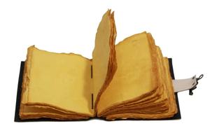 Vintage Leather Bound Journals Handmade Rustic Finish Alloy Buckle Unlined Leather Craft <b>Paper</b> 300 Pages for Men and Women - Product Image 3