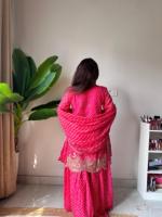 Salwar Kameez brodé avec travail de sequins, longueur au sol, prêt-à-porter pour femmes, tenue traditionnelle indienne et pakistanaise