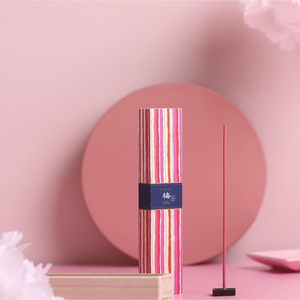 Incienso Japonés Nippon Kodo Kayuragi con Aroma a Flor de Ciruelo, 40 Varillas con Soporte, Hecho en Japón, Incienso Floral Auténtico, Venta al Por Mayor - Product Image 4