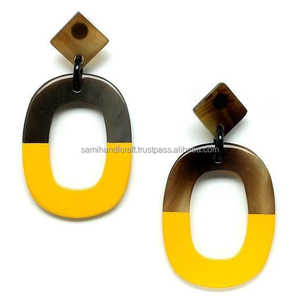 Boucles d'oreilles de luxe en corne de buffle de meilleure qualité pour femmes Style classique pour les fêtes et les mariages - Product Image 3