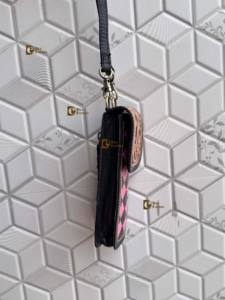 Sac à main pour téléphone fait main, sac en cuir sculpté à la main, petit sac à motif damier, pochette unique de créateur, sac bandoulière - Product Image 2