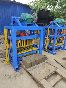 Chaîne complète de machines de fabrication de blocs de ciment creux hydrauliques à emboîtement, vente en gros, longue durée de vie, garantie 1 an - Product Image 2