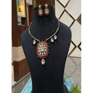 Conjunto de Collar y Aretes Kundan para Mujer, Chapado en Oro, de Latón de Primera Calidad, Hermoso y Moderno, con Moissanita, para Compromiso o Boda - Product Image 1