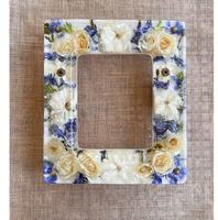 Cadre photo personnalisable en résine époxy Forever Flower avec impression UV, roses éternelles préservées, boîte cadeau de luxe pour la maison/le bureau