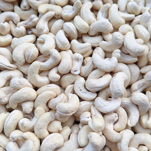Nueces de Anacardo con Plazo de Entrega Corto, Granos de Anacardo, Nuez de Anacardo SANTIGO - Product Image 1
