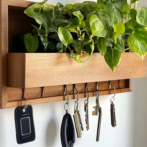 Porta Llaves de Pared Artesanal de Madera con Incrustaciones Florales y Organizador de Correo |   Colgador de llaves para el hogar o la oficina - Product Image 1
