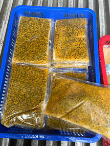 Frozen Passion Fruit With Seeds 1kg Vietnam IQF Yellow Passion Fruit Frozen Passion Fruit 100% Pure No Added Water Passion Fruit - Product Image 5