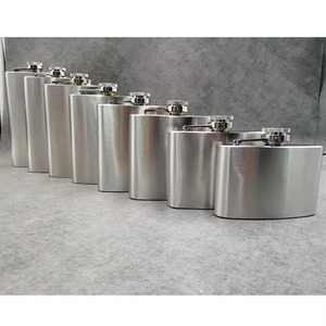 Different Size Silver Stainless Steel Hip Flasks For Bars Counter Events And Party Portable Drink Container <b>Set</b> From India - Product Image 1