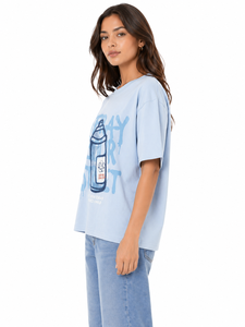 T-shirt graphique bleu clair de qualité supérieure pour femme, imprimé style spray art, coupe oversize, décontracté, en coton, col rond, manches courtes - Product Image 2