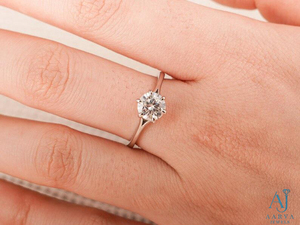 Bague de fiançailles en argent sterling 925 avec moissanite, taille ronde, sertie à griffes, pour femme, cadeau de mariage - Product Image 4
