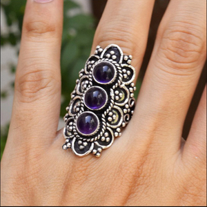 Anillo de Amatista en Plata de Ley 925, Anillo Hecho a Mano con Gema de Amatista, Joyería Boho Celestial Natural - Product Image 1