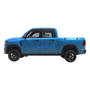 Camioneta de 4 Puertas Multicolor con Faros Halógenos, Neumáticos R17, Volante a la Izquierda, Transmisión Manual/Automática - Product Image 2
