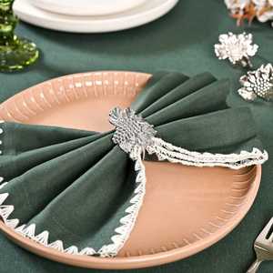 Anillo de Servilleta de Latón con Forma de Flor, Moderno, Lujoso y Duradero, de 4.5 cm, para Restaurantes, Decoración de Mesa de Boda, de Ambar Exports - Product Image 6