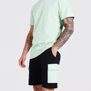 เสื้อยืดแขนสั้นสปอร์ตสีทึบสำหรับผู้ชายและกางเกงขาสั้นชุดคอกลมแห้งเร็วสำหรับฤดูร้อน - Product Image 3