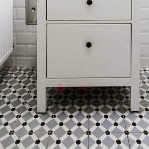 Azulejos decorativos de cemento hechos a mano en oferta, azulejos para piso de alta calidad fabricados en Vietnam. - Product Image 2