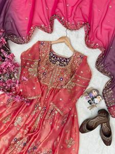 LAUNCHING NEW DESIGNER SALWAR KAMEEZ MODERN PARTY <b>WARDROBE</b> BEAUTY SET - Product Image 4