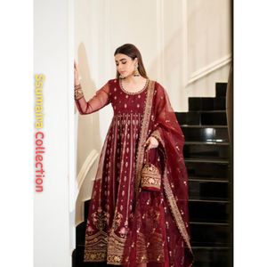 Collection SSUMAIRA - Spécial Eid - Robe Anarkali de luxe brodée de couleur marron - Tenue de soirée/mariage pakistanaise - Longue robe en mousseline de soie - Product Image 1