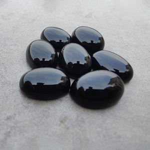 Piedra Preciosa Calibrada de Ónix Negro Natural AAA+ en Forma Ovalada con Reverso Plano, Pulida y Lisa, Disponible al por Mayor - Product Image 6