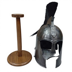 Casco de Troya Medieval hecho a mano, griego tradicional para armadura Corintia espartana con penacho negro, recreación de acero dulce envejecido - Product Image 1