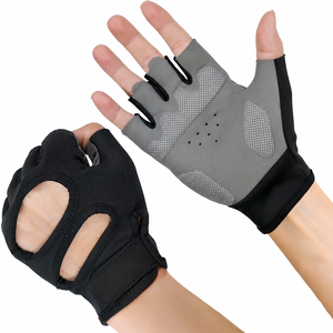 Gants de sport demi-doigts avec protection des poignets, protection de la paume, grip en silicone, pour entraînement, musculation, fitness, hommes et femmes - Product Image 1