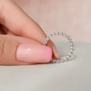 Bague d'éternité Zenorique en diamant de laboratoire cultivé, sertie de griffes en U, certifiée IGI - Product Image 6