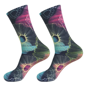 Chaussettes ras du cou personnalisées à motifs vibrants, en mélange de coton doux et extensible, pour le streetwear et les cadeaux - Product Image 1