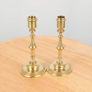 Porte-bougie en métal élégant, artisanal, aspect vintage antique, article de décoration haut de gamme pour le bureau, la maison, l'hôtel, le restaurant - Product Image 4