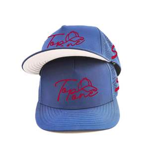 Casquette de baseball unisexe personnalisée à 5 panneaux, logo brodé bleu, perforations découpées au laser, casquette de sport imperméable 100% polyester - Product Image 6