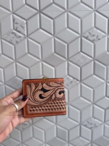 Handmade Genuine Leather Men's <b>Wallet</b> Hand Tool Leather RFID Blocking Cash & <b>Card</b> <b>Holder</b> <b>Wallet</b> Brown Short Length Daily Use - Product Image 4