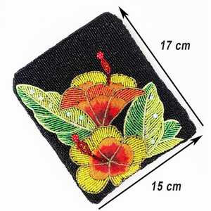กระเป๋าคลัทช์ปักลายดอกไม้ประดับลูกปัด: กระเป๋าหูหิ้วแบบโซ่วินเทจ - Product Image 2