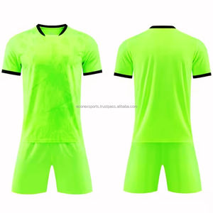 Camiseta de fútbol personalizable para hombre, conjunto de dos piezas, uniforme de entrenamiento con cuello en V, Camiseta corta, ropa de fútbol personalizada enviada de fábrica - Product Image 5