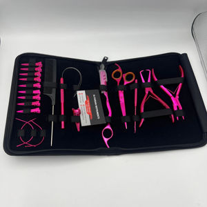 Kit de Herramientas para Extensiones de Cabello de Acero Inoxidable Color Rosa Metálico con Logotipo Personalizado: Alicates, Peine, Tijeras, Cuchilla, Gancho de Bucle, Clips de Seccionamiento - Product Image 1