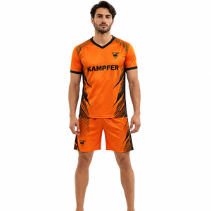 Kit d'équipe sportive haut de gamme avec tissu polyester respirant pour les jeunes et les joueurs adultes, uniforme de football pour les séances d'entraînement - Product Image 1