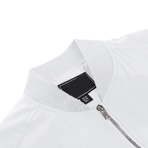 Chaqueta Bomber de Invierno Transpirable 100% Poliéster con Relleno de Algodón, Diseño con Logotipo y Botones, para Hombre, Venta al Por Mayor - Product Image 3