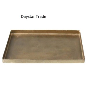Bandeja Rectangular Multiusos de Acero Inoxidable Dorado Premium Daystar Trade con Asas, Decorativa y Moderna para el Hogar - Product Image 1