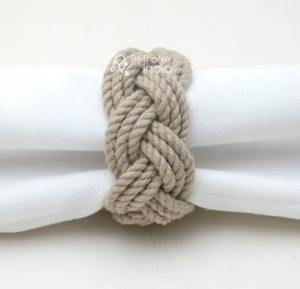 Anneaux de serviette en macramé fantaisie faits à la main en Inde, avec les dernières tendances en matière d'accessoires de table décoratifs pour la restauration, les hôtels et les mariages - Prix d'exportation - Product Image 3