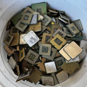 Fourniture de matériaux électroniques, y compris des déchets de CPU traités selon des méthodes de recyclage modernes, pour répondre aux demandes des acheteurs internationaux - Product Image 1