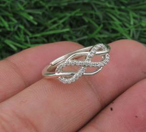 Bague Solitaire Classique Bohème Faite à la Main en Argent Sterling 925 avec Sertissage Clos et Zircon Cubique Taille Brillant, Certifiée Jaipur, Unisexe, pour Mariage - Product Image 3