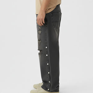 Pantalon en jean déchiré et délavé avec panneaux latéraux boutonnés, style hip-hop, personnalisable OEM/ODM, logo brodé vieilli, streetwear - Product Image 3