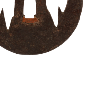 Protector de Espada Antiguo del Período Edo Japonés / Tsuba de Hierro con Diseño Hishi-Mon Sin Marcar, Hermosos Accesorios para Espada Coleccionables - Product Image 4