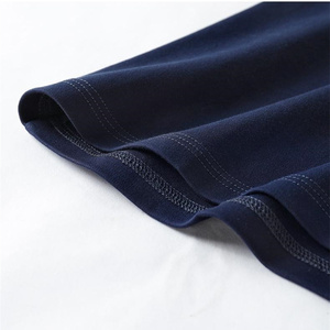 Camiseta Personalizada 100% Algodón, Cuello Redondo, Frente Liso para Logotipo Publicitario, Concepto Cultural, Talla Pequeña, Blanca, Algodón de Fibra Larga - Product Image 3