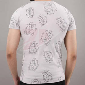 T-shirts unisexe en coton polyester de haute qualité, épais, à personnaliser avec des motifs de cœurs et des logos sur mesure - Product Image 4