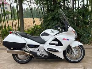 มอเตอร์ไซค์ทัวร์ริ่งมือสอง ST1300 Gold Wing 1300cc คุณภาพดี พร้อมเบาะนั่งแข็งแรง นั่งสบาย เหมาะสำหรับผู้ใหญ่ - Product Image 4