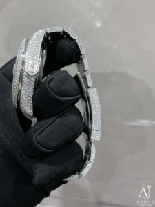 AARVA JEWELS นาฬิกาเพชรหรูหราสำหรับผู้ชาย ตัวเรือนสแตนเลส 41 มม. อะนาล็อกควอตซ์ กันน้ำ 10 บาร์ น้ำหนักเบา - Product Image 2