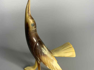 Escultura Decorativa de Cuerno Natural, Hecha a Mano, Económica, para Mesa de Centro, Hogar u Oficina, por Perfect Enterprises - Product Image 2